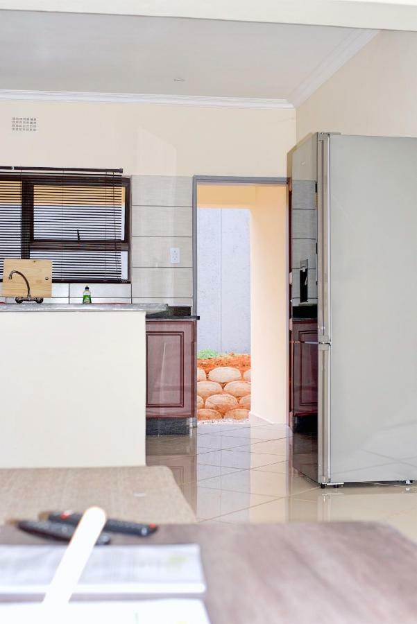 Green Haven Apartments Эзулвини Экстерьер фото